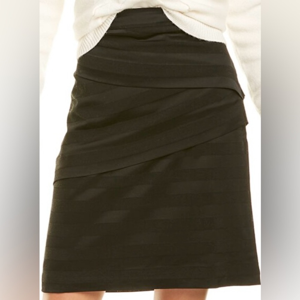 J.McLAUGHLIN STRIPE NICOLA SKIRT SIZE 10